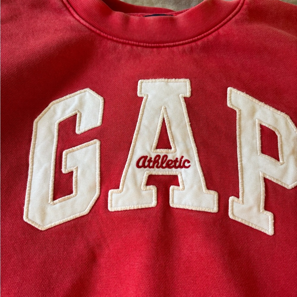 GAP Red Sweater - Picture 3 of 4